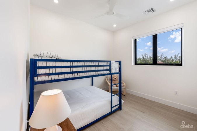 AUBURN BAY 3, CANAL FRONT HOME