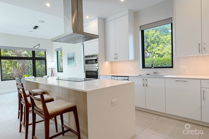 4 BED PLUS DEN TOWNHOUSE IN WEST BAY