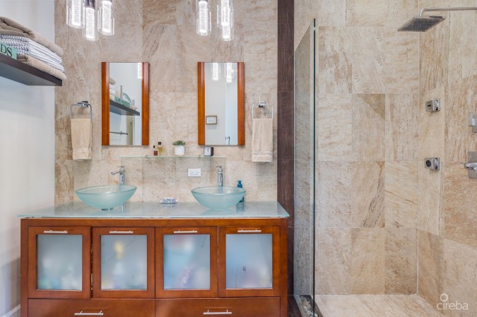 BEACH BAY 3 BEDROOM PLUS DEN