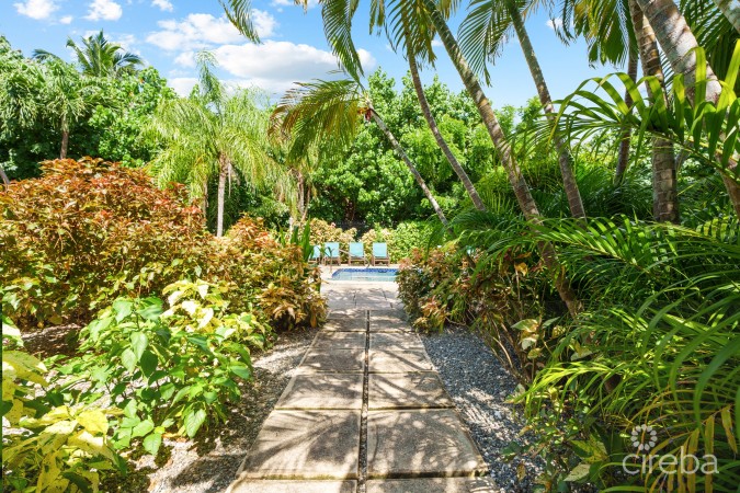 MYSTIC RETREAT 16, GEORGE TOWN CONDO