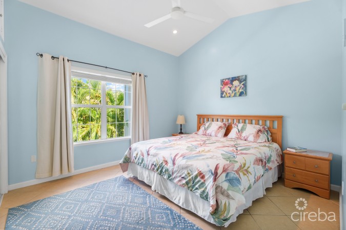 MYSTIC RETREAT 16, GEORGE TOWN CONDO