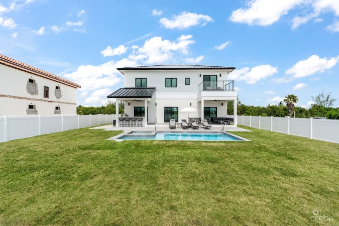 AUBURN BAY 3, CANAL FRONT HOME