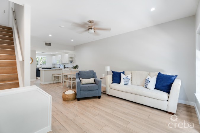 SUNSET RETREAT 40, GEORGE TOWN CONDO