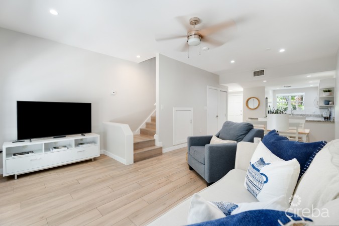 SUNSET RETREAT 40, GEORGE TOWN CONDO