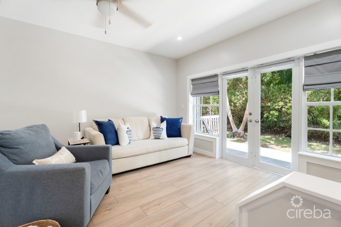 SUNSET RETREAT 40, GEORGE TOWN CONDO