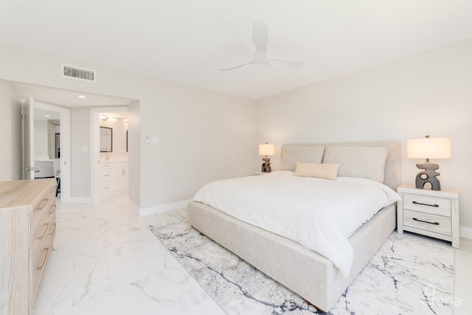 BRITANNIA LIONS COURT #324 - ELEGANT 3-BEDROOM CORNER UNIT | 2,100 SQFT | GOLF COURSE VIEWS