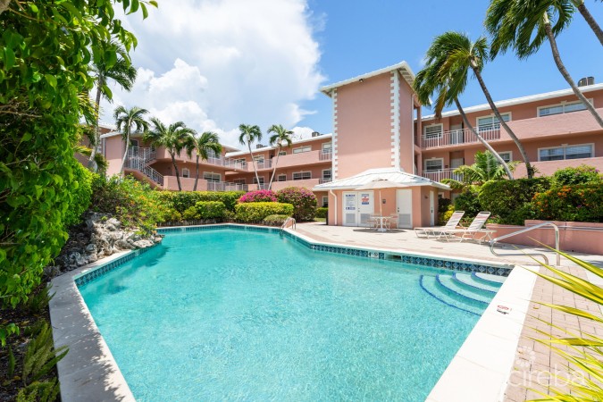 COLONIAL CLUB 18, SEVEN MILE BEACH