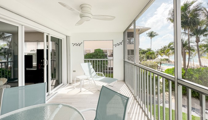 AQUA BAY CLUB | END UNIT 2 BED , SEVEN MILE BEACH