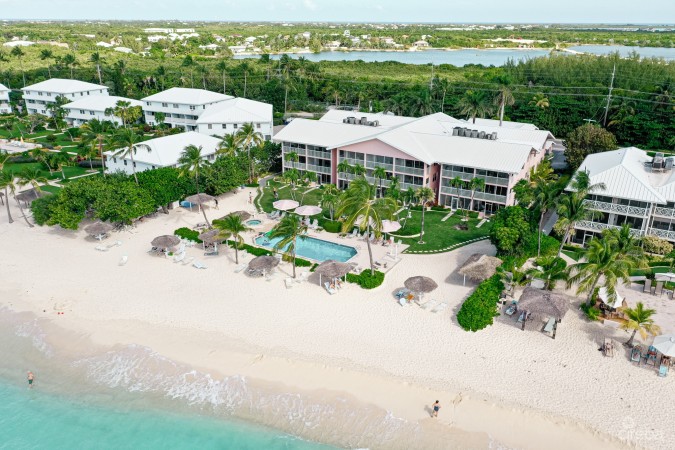 AQUA BAY CLUB | END UNIT 2 BED , SEVEN MILE BEACH