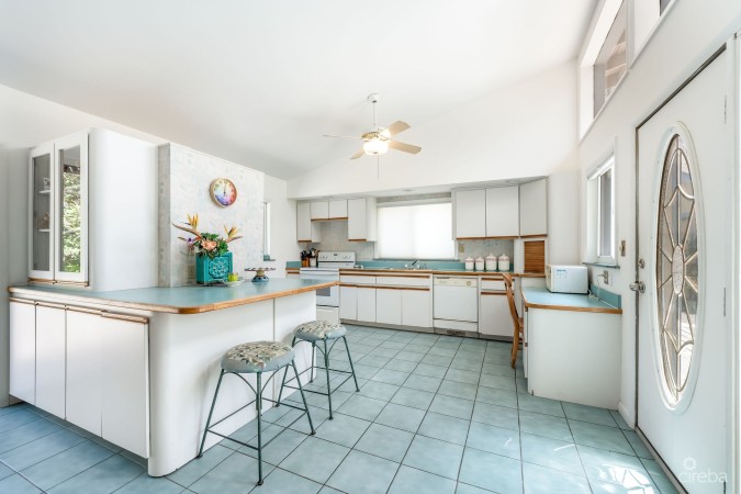 541 OLD ROBIN ROAD
