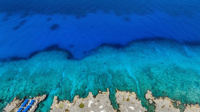 PRIME OCEANFRONT LAND - WEST BAY 0.83 ACRES