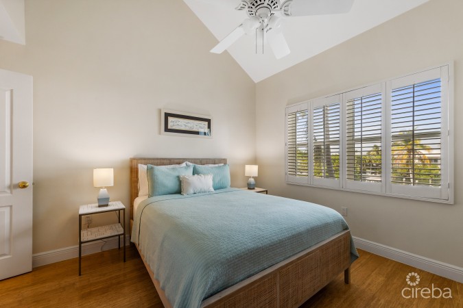 BRITANNIA REGENTS COURT , 4 BED PLUS DEN