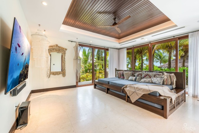 KEMPA KAI, BEACHFRONT HOME