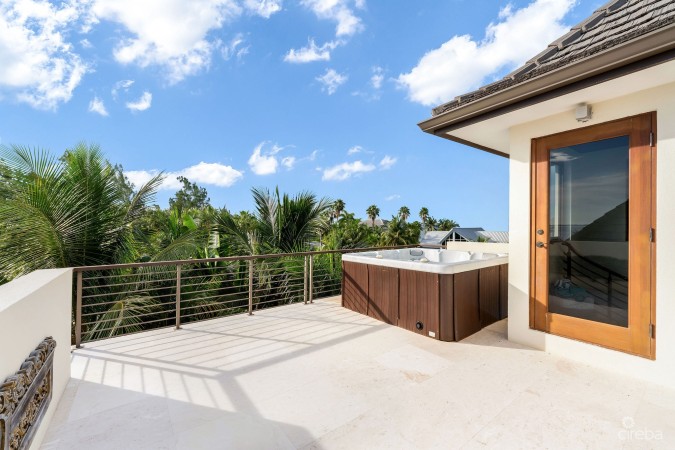 KEMPA KAI, BEACHFRONT HOME