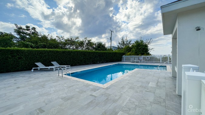 1BED CONDO WEST BAY SIENA GARDENS