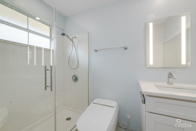 OCEAN CLUB 2BED/2.5BATH CONDO