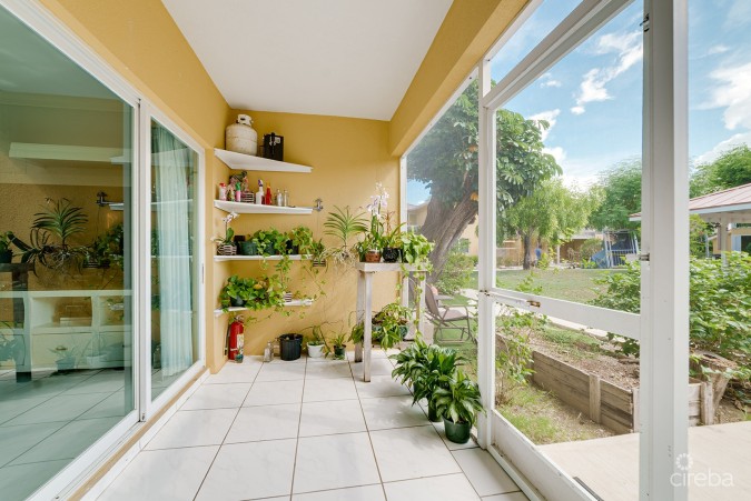 OCEAN CLUB 2BED/2.5BATH CONDO