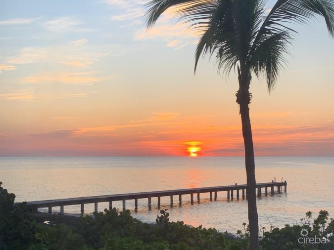 WESTVIEW- GROUND FLOOR OCEANFRONT CONDO