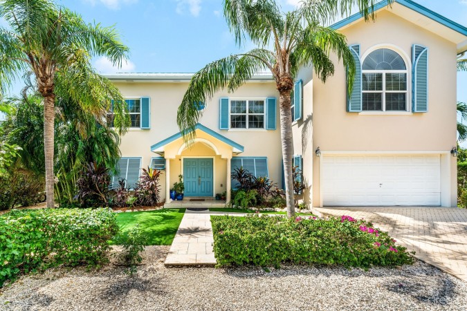 BIMINI DRIVE  - GRAND HARBOUR | EXCLUSIVE 5-BED WATERFRONT HOME