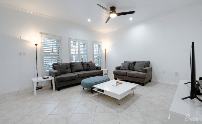 3 BED/DEN TOWNHOUSE PALMETTO GRAND PROSPECT