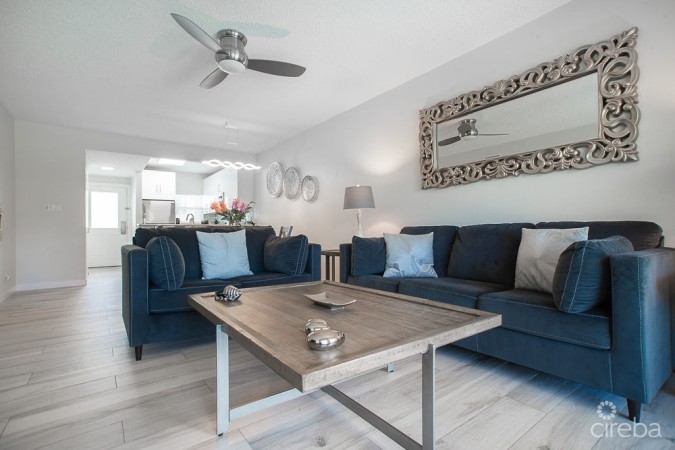 2 BED CONDO SEVEN MILE BEACH  PLANTATION VILLAGE