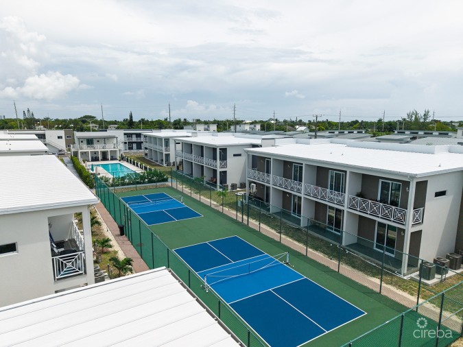 2 BEDROOM CONDO IN YARL