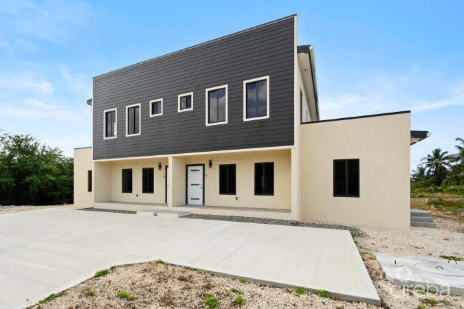 #2 BRAND NEW 3 BED 3.5 BATH DUPLEX -  LOOKOUT GARDENS