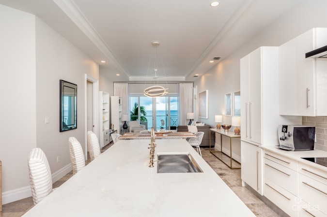 THE PINNACLE VILLA 30 & GARAGE