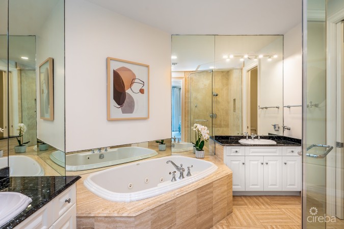 THE PINNACLE VILLA 30 & GARAGE