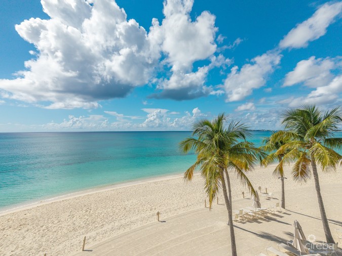 THE PINNACLE VILLA 30 & GARAGE