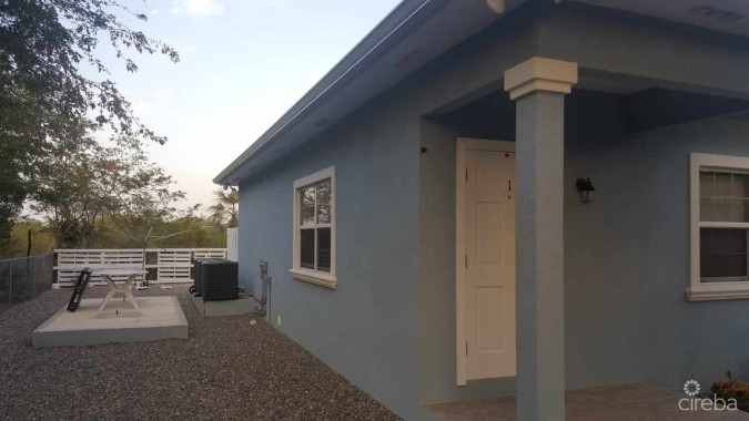 THE THATCH AT FRANK SOUND