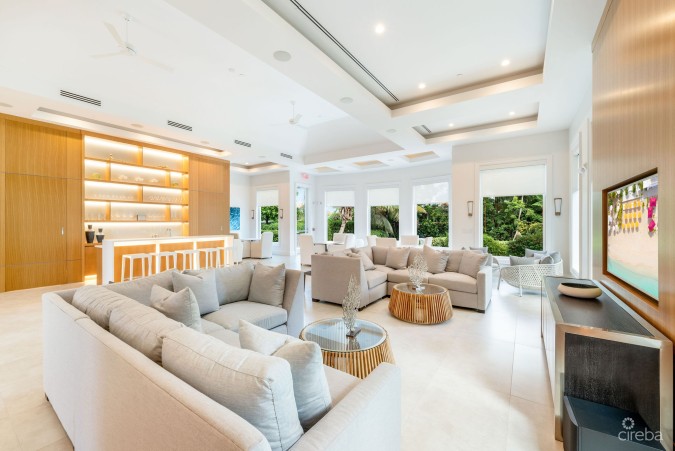 STONE ISLAND RESIDENCE 402