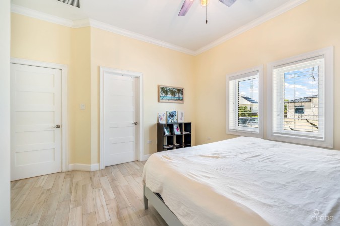 51 CAPTAIN TEMPLE DRIVE - THE PERFECT FAMILY HOME