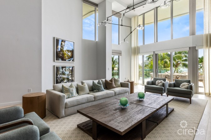 TIDES -  BEACHFRONT, LUXURY 4 BEDROOM CONDO WITH TERRACE