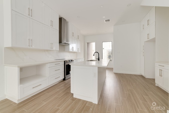 PRIVE FULLY UPGRADED 2B/2.5B UNIT - CASH BACK AT CLOSING!