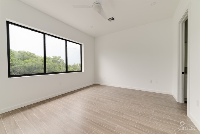 PRIVE FULLY UPGRADED 2B/2.5B UNIT - CASH BACK AT CLOSING!