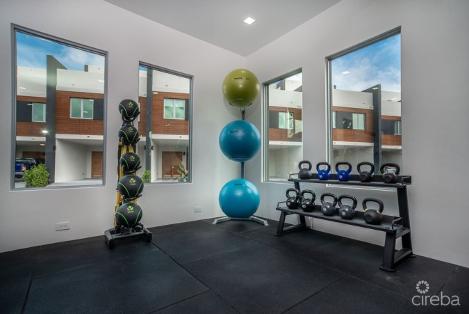 1 BED ONE CANAL POINT