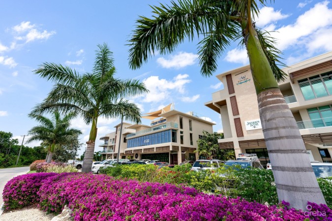 HARBOUR WALK RESIDENCES | CHIC 1-BED