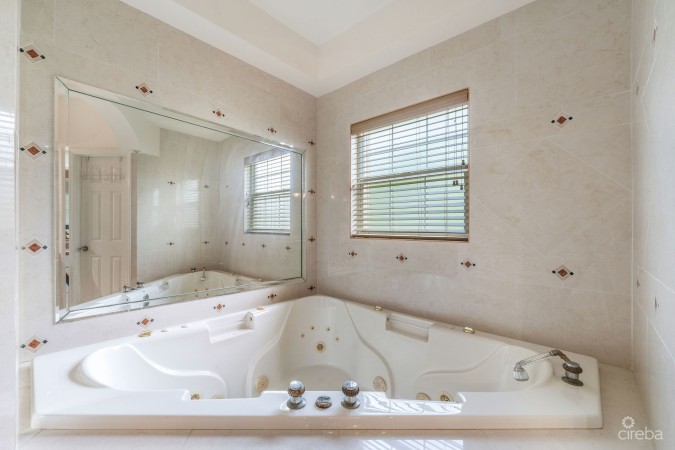 75 MIDSUMMER DRIVE SINGLE FAMILY HOME