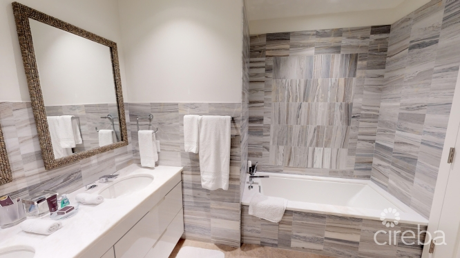 THE RITZ CARLTON RESIDENCE #612