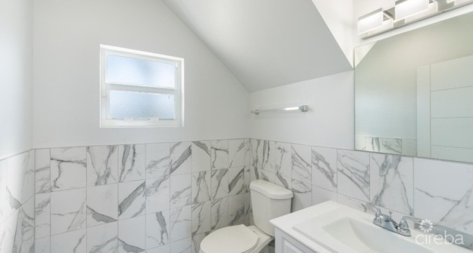 LONG POINTE VIEW VILLAS