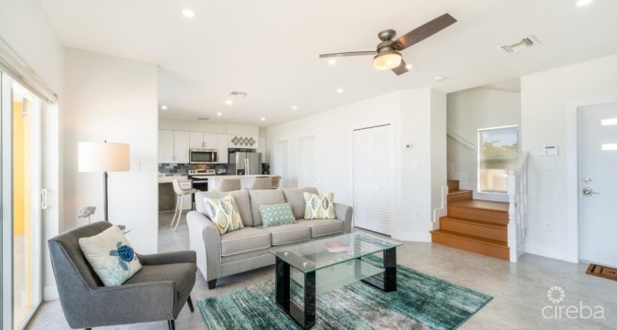 LONG POINTE VIEW VILLAS