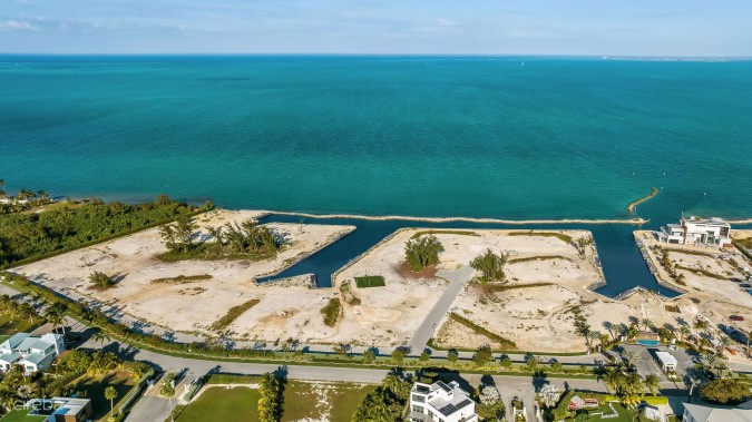 DIAMOND'S EDGE WATERFRONT ESTATE LOT 10
