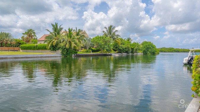 THE DOCK HOUSE | A VISTA DEL MAR & YACHT CLUB SIGNATURE RESIDENCE