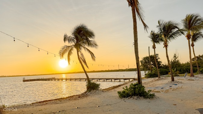 LITTLE CAYMAN - KINGSTON BIGHT - INVESTMENT OPPORTUNITY