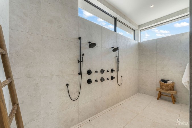 60 LALIQUE PENINSULA QUAY | LUXURY WATERFRONT LIVING IN CRYSTAL HARBOUR