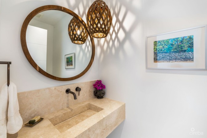 60 LALIQUE PENINSULA QUAY | LUXURY WATERFRONT LIVING IN CRYSTAL HARBOUR