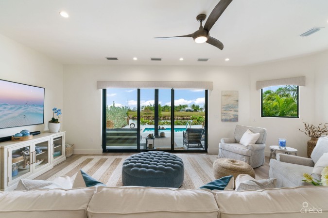 SEAHAVEN PROSPECT WATERFRONT 4 BED DUPLEX