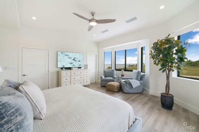 SEAHAVEN PROSPECT WATERFRONT 4 BED DUPLEX