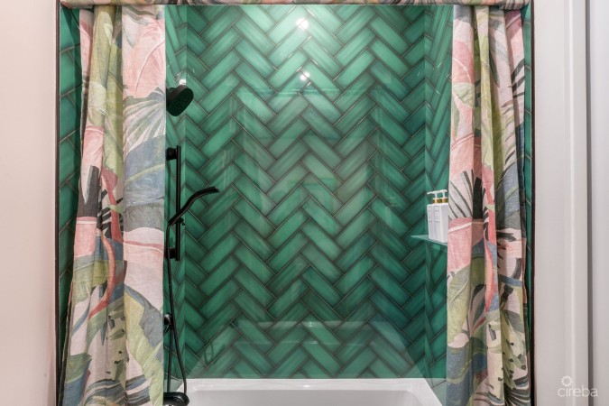 SPOTTS BEACH COTTAGE